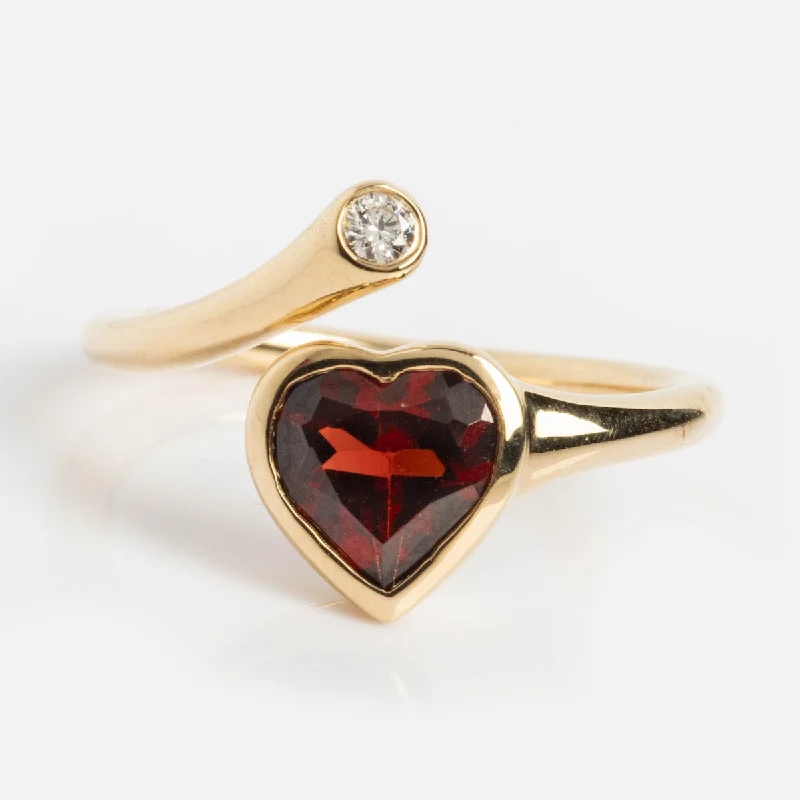 Personalized Couples Rings For Special Moments-Heart Garnet and Diamond Twist Ring