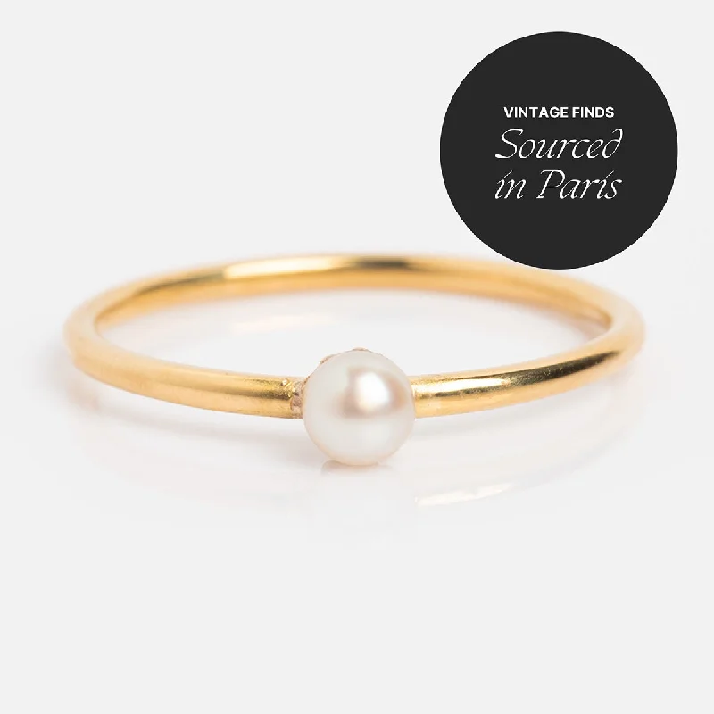 Large Cocktail Rings For Special Events-Vintage 18k Delicate Pearl Stacking Ring Size 7.25