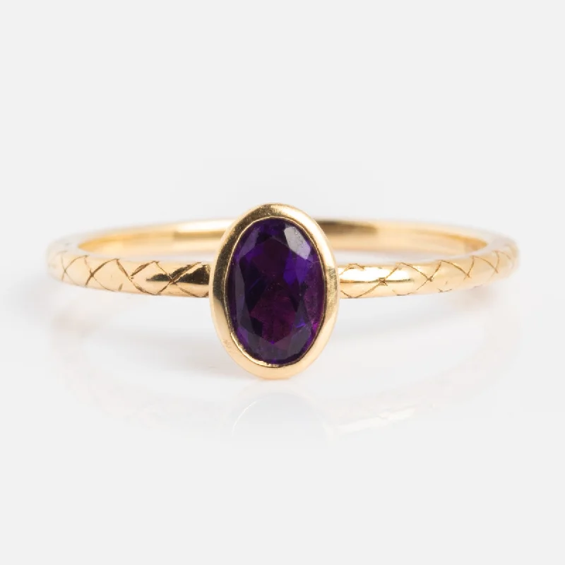 Gold Band Rings For Weddings-Solid Gold Amethyst Oval Ring