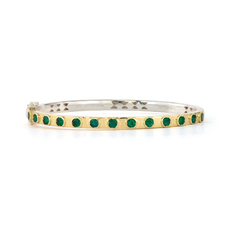 Bangles With Geometric Patterns-Two-Toned Flip Colored Emerald Bangle