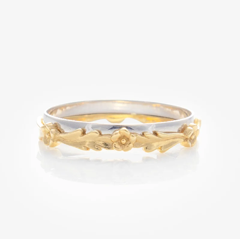 Bold Engagement Rings For Fashionable Brides-Solid Gold Mixed Metal Filigree Band